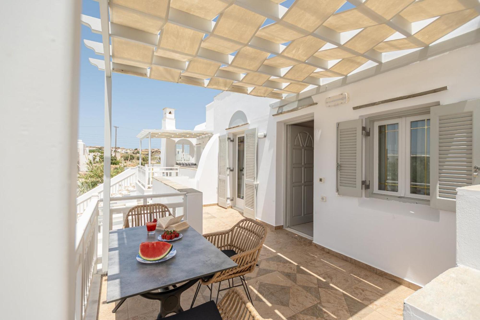Birikos Hotel & Suites Agios Prokopios  Buitenkant foto