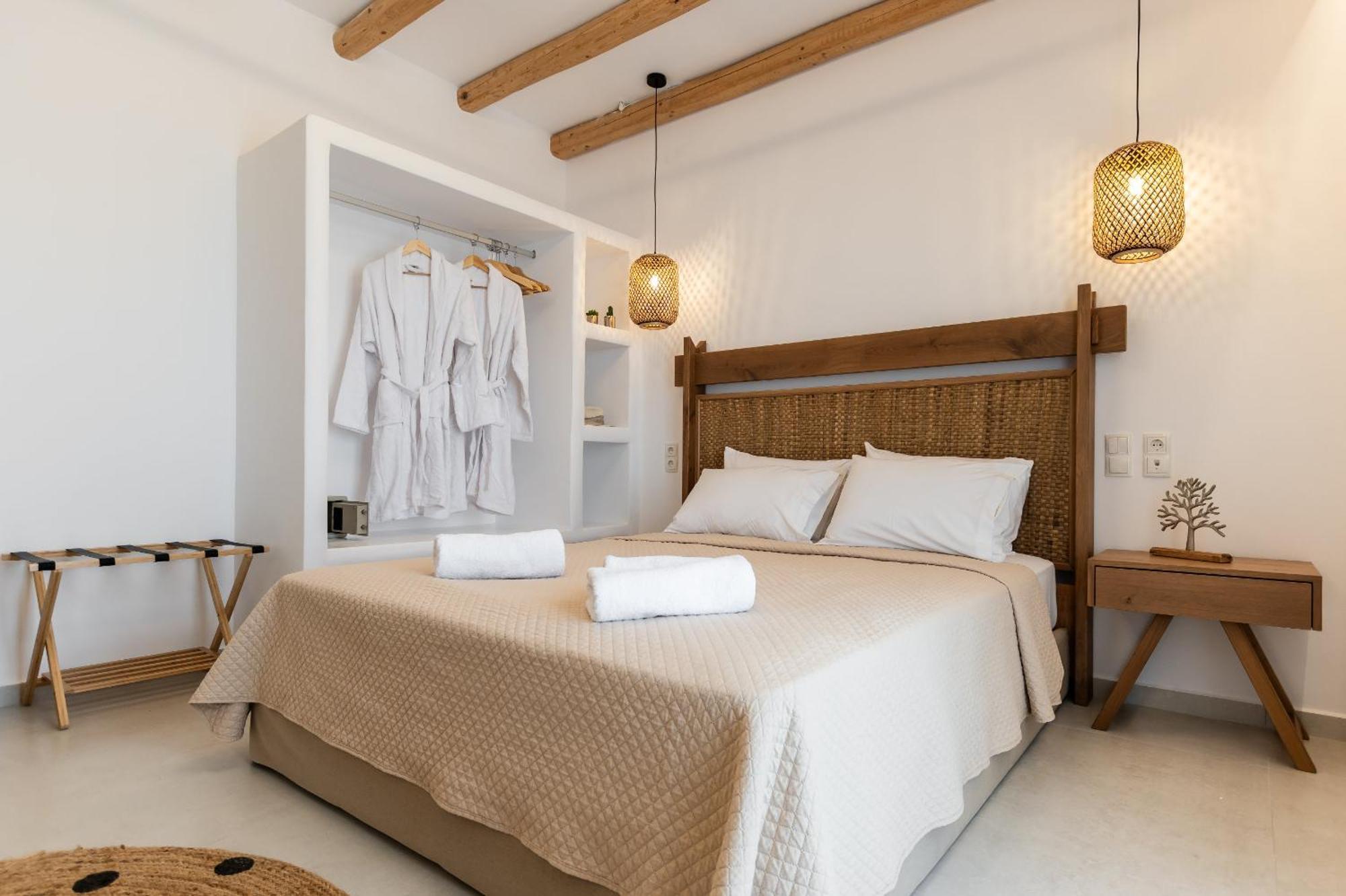 Birikos Hotel & Suites Agios Prokopios  Buitenkant foto