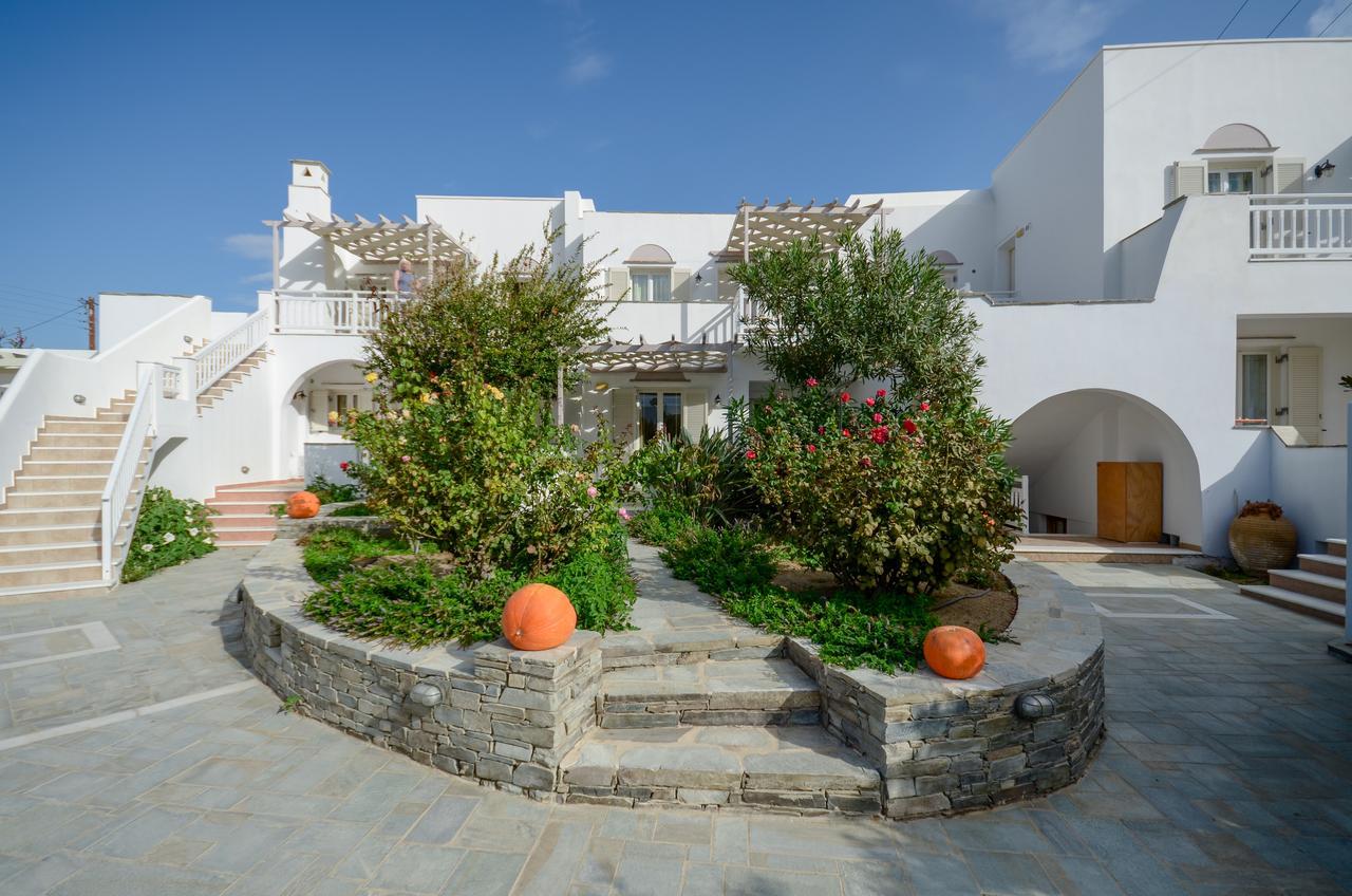 Birikos Hotel & Suites Agios Prokopios  Buitenkant foto
